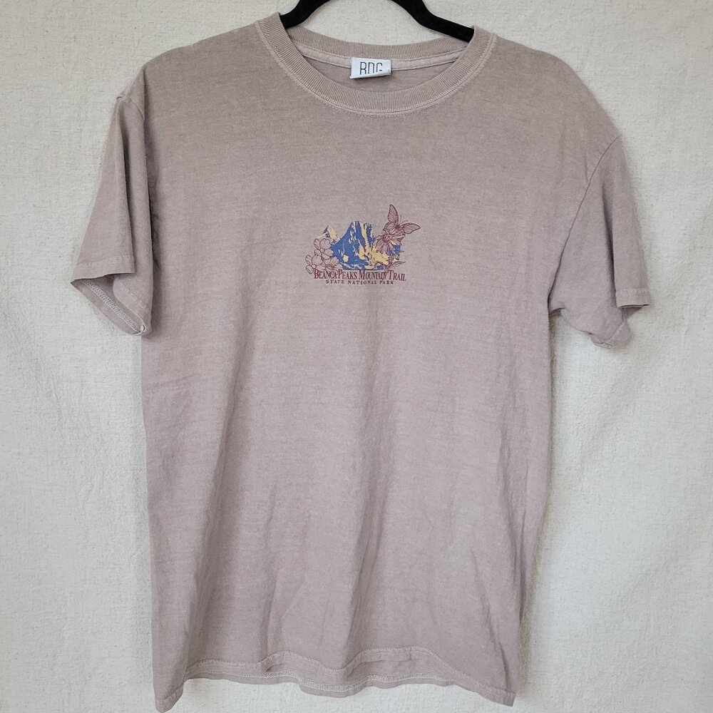 BDG / Urban Outfitters ‘Blanca Peaks Mountain Trail’ Graphic Tee — S — Earth